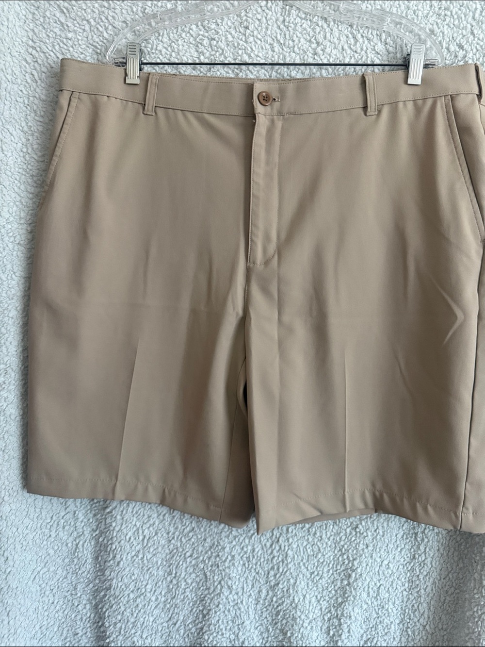 Men's Flat-Front Shorts in Khaki - Classic Tailored Fit